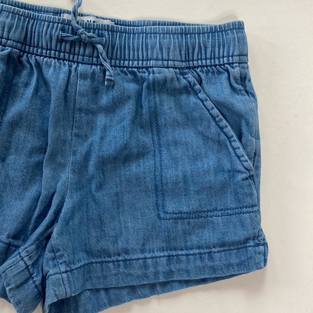 Girls Old Navy Chambray Shorts - Picture 2 of 4